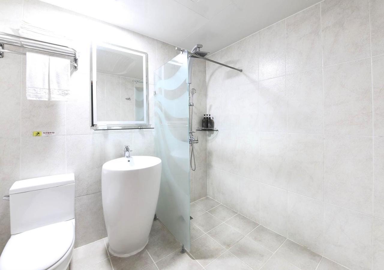 Jeju Parkside Tourist Hotel Εξωτερικό φωτογραφία