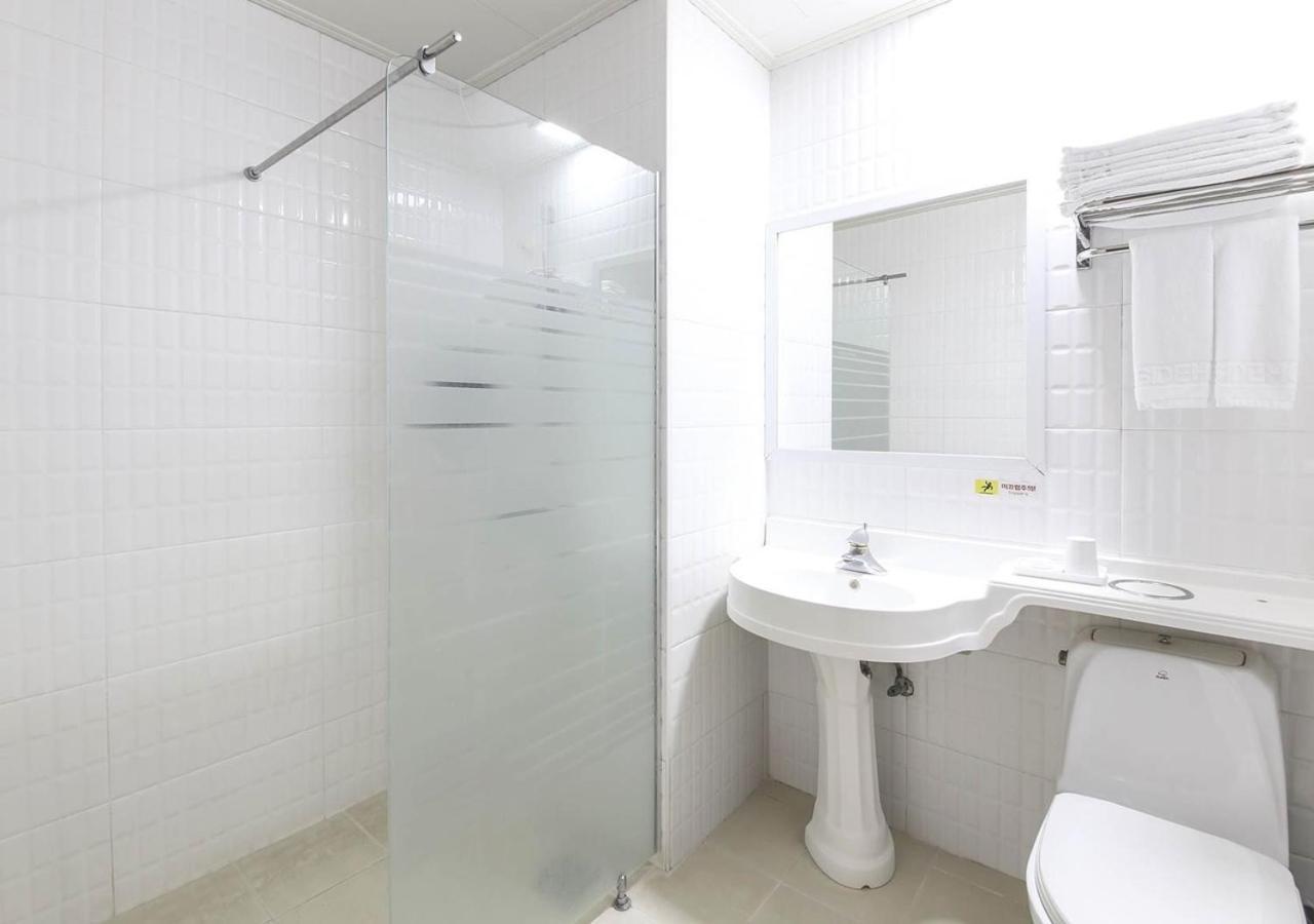 Jeju Parkside Tourist Hotel Εξωτερικό φωτογραφία